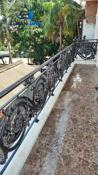 railing tangga bekasi dari bengkel las elhan jaya (2)